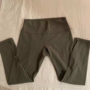 lululemon Wunder Under leggings